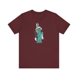 Trump Biden Statue Of Liberty - Menage A Trois - Men's T-Shirt